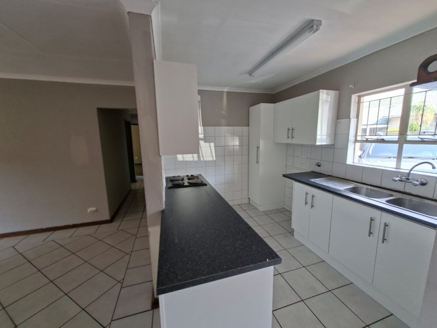 3 Bedroom Property for Sale in Geelhoutpark North West
